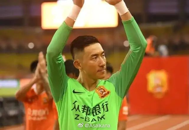 她们的裸体
